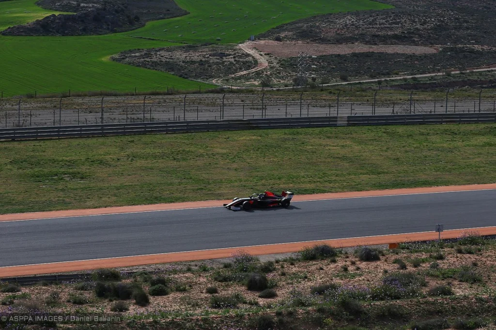 Eurocup-3, Spanish F4 and TCR Spain race weekend, image 5: motorsport action at MotorLand Aragón, Alcañiz, Spain, photographer Daniel Ballarín López, ASPPA IMAGES and DBL Photoagency